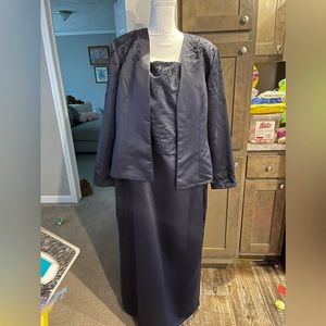 Bella Formals by Venus 2pc Formal gown